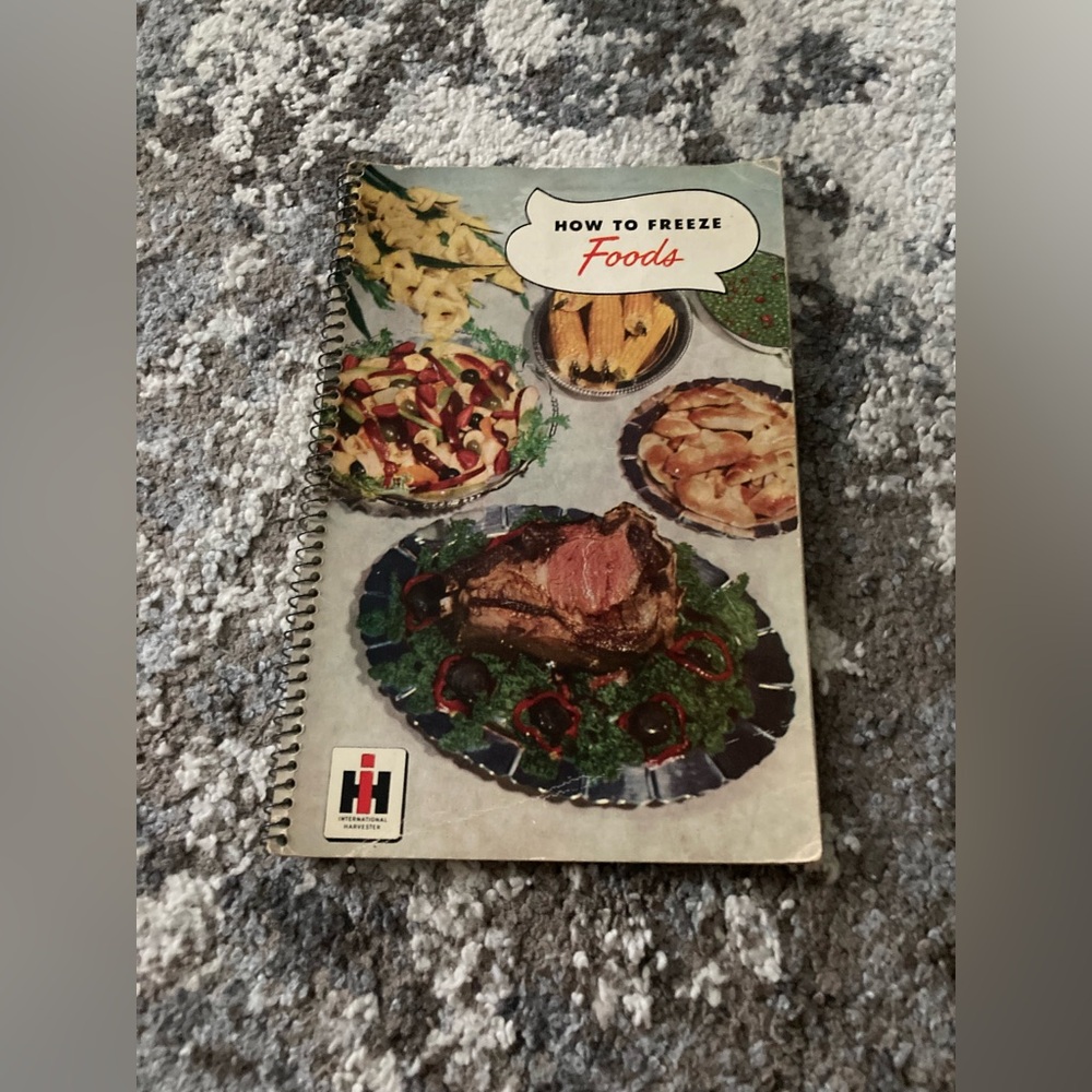 International Harvester How To Freeze Foods 1951 Cookbook Recipe guide paperback